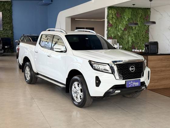 NISSAN FRONTIER 2.3 16V TURBO DIESEL XE CD 4X4 AUTOMÁTICO NISSAN FRONTIER 2.3 16V TURBO DIESEL XE CD 4X4 AUTOMÁTICO